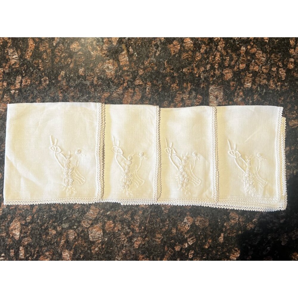 White Linen Napkins With Hand Embroidered Floral Basket Design & Lacey Edging Se - Picture 2 of 10